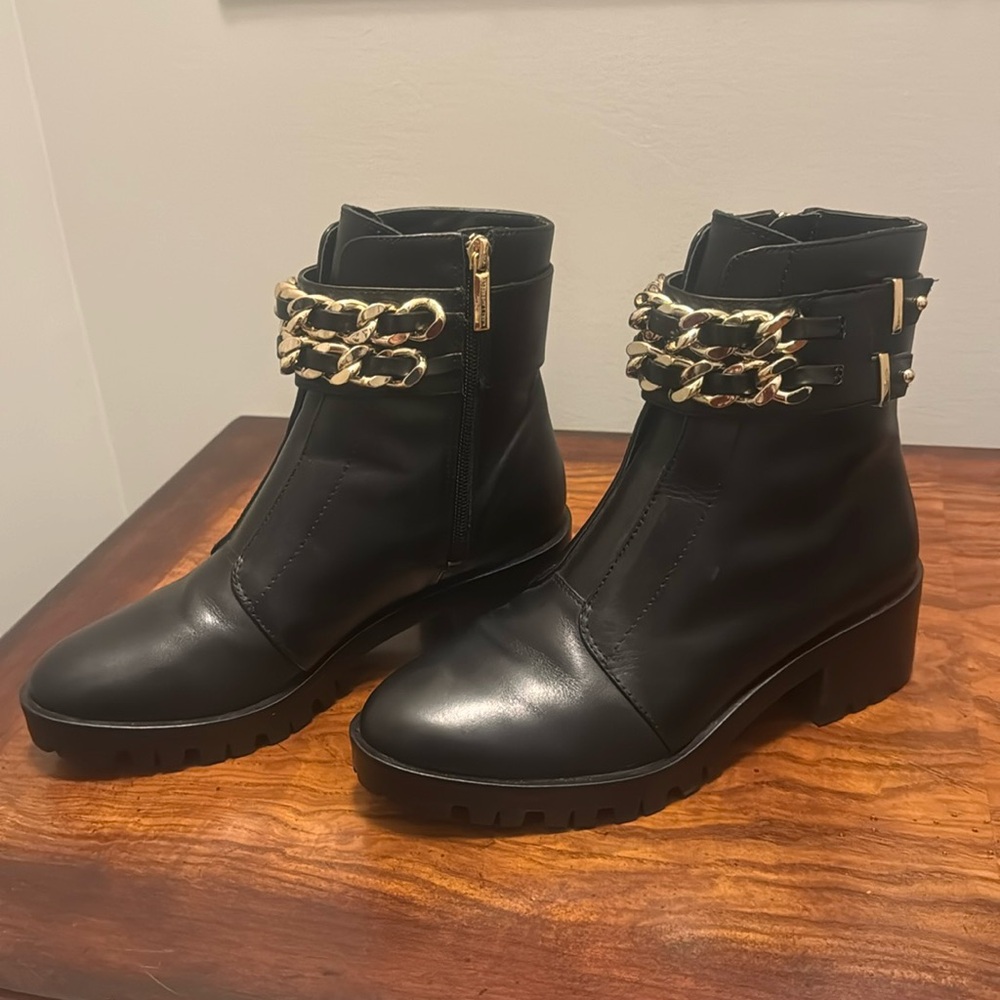 Karl Lagerfeld Paris Pippa booties - black
